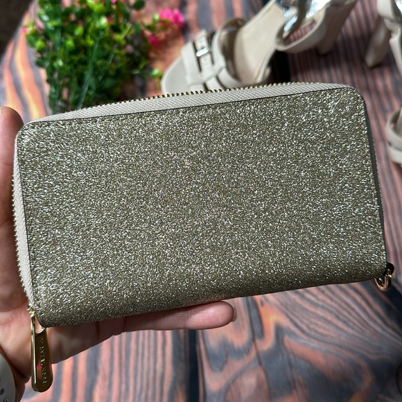 LIKE NEW Michael Kors Wallet 7x4 Glitter Gold Tone - Picture 7 of 11
